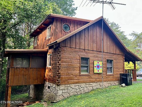 2nd image of 1083 Bryan View Rd