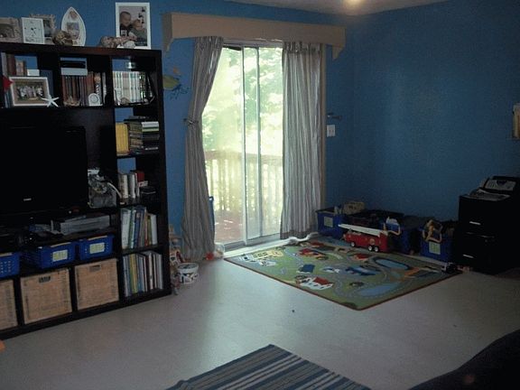 17X13.5 Bonus Room = Lots of options!