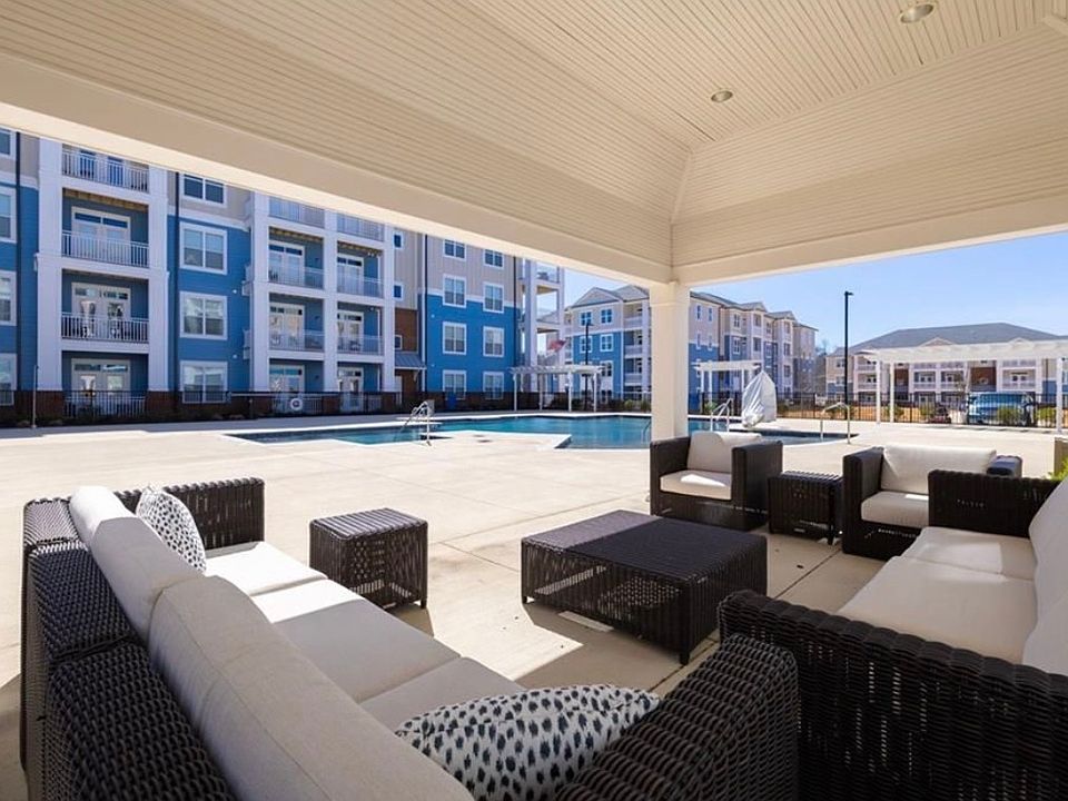 Pool cabana