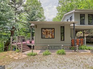 307 Long Mountain Dr, Lakemont, GA 30552
