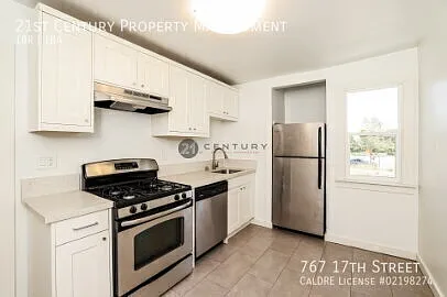 767 17th St — Photo 14