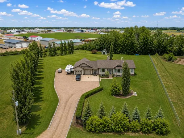 9910 N 95th St, Sexsmith, AB T0H 3C0