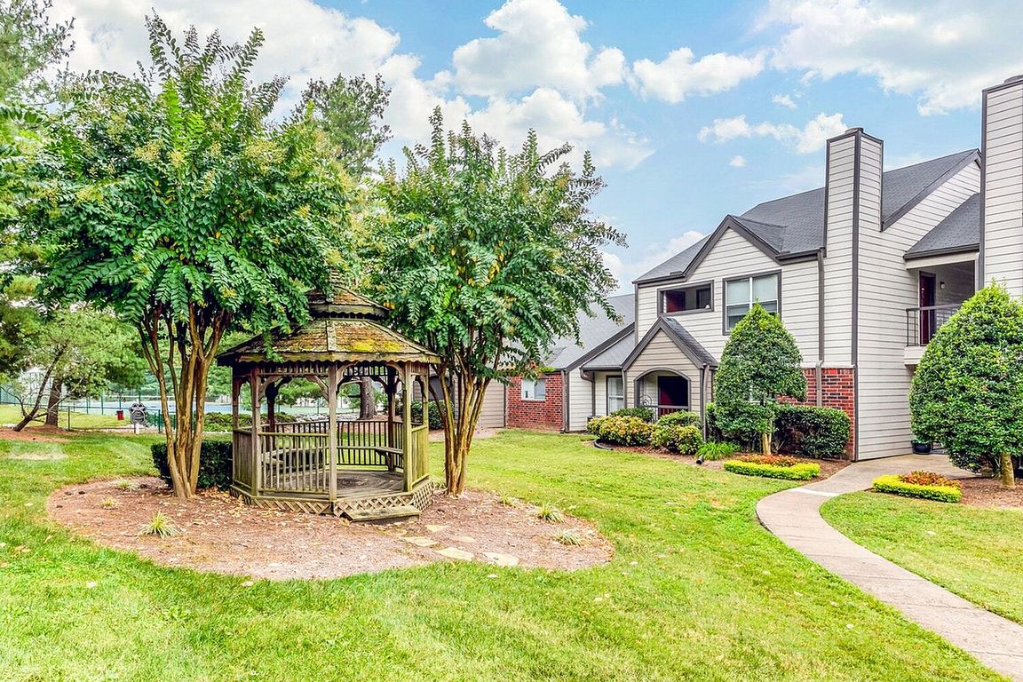 Landmark at Wynton Pointe