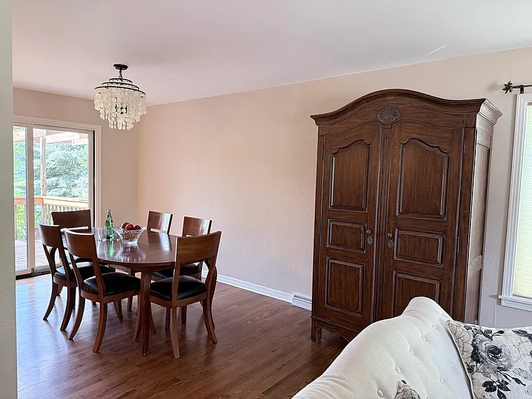 4250 Grinnell Ave — Photo 6
