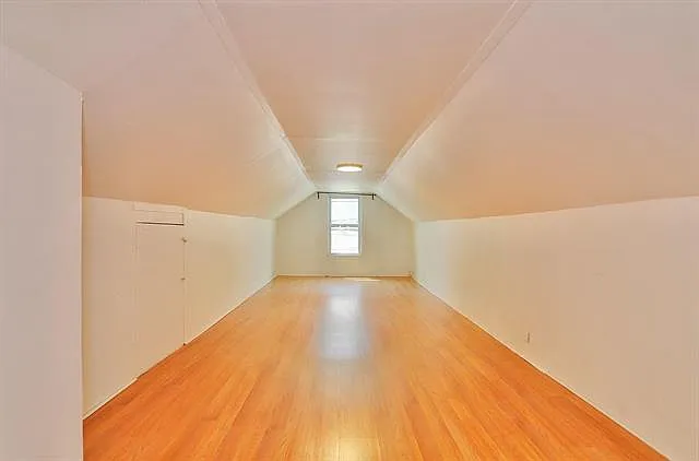 166 Saint Pauls Ave — Photo 17