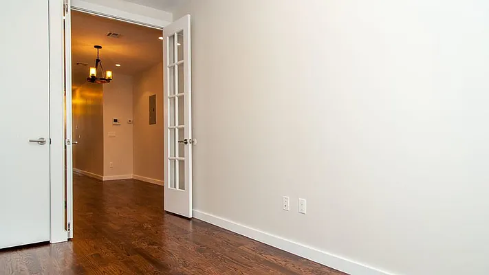 Rented by Nooklyn NYC LLC | media 22