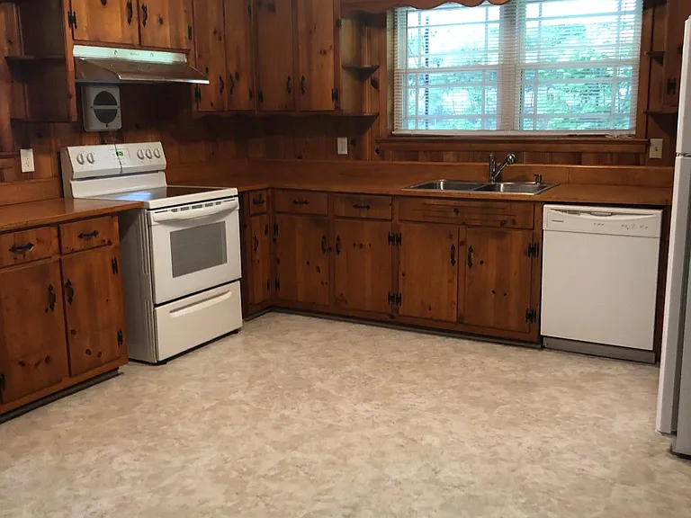 5861 Raleigh Rd — Photo 12