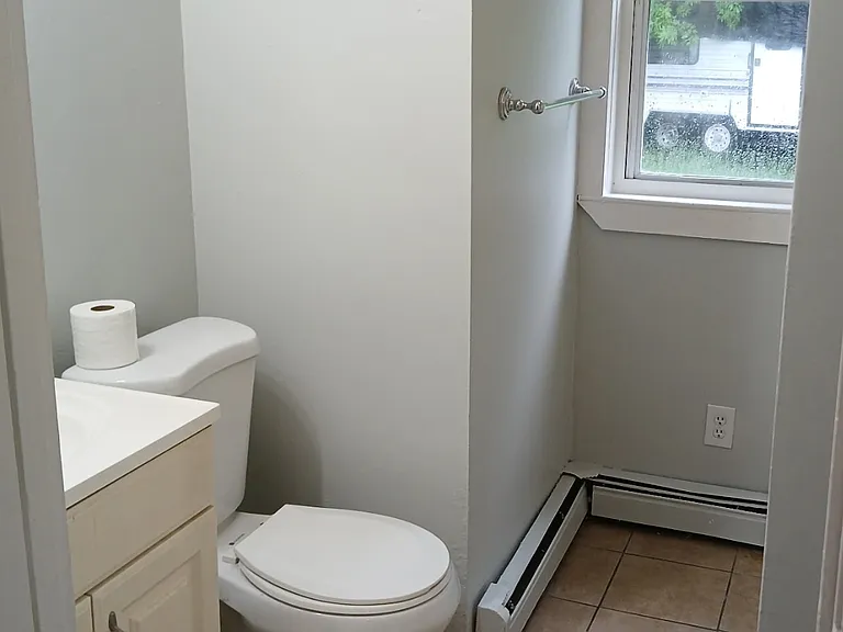 132 Cass St #1 — Photo 6