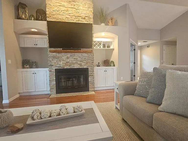 4026 Lyndhurst Ct #13 — Photo 9