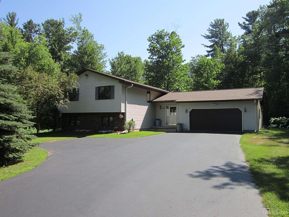 1st image of 440 Reservoir St