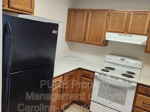 5th image of 7510 Woods Ln Unit 30