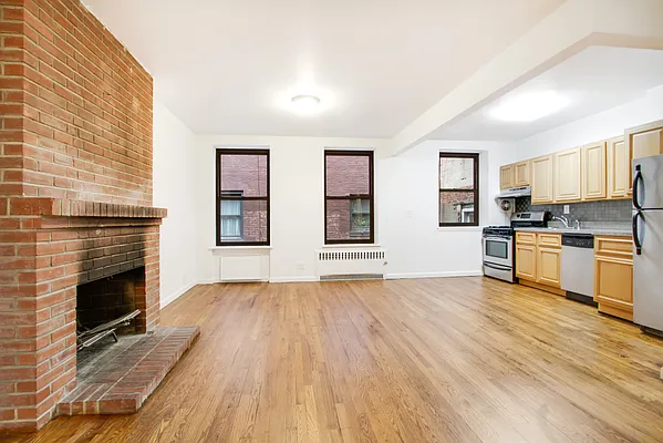 Rented by Compass | media 13