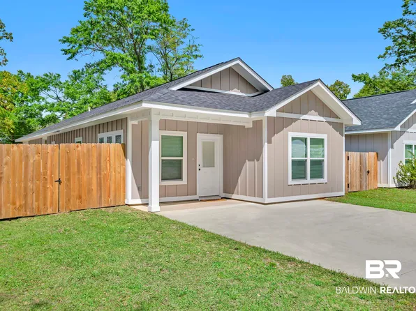 18135 Hoiles St, Robertsdale, AL 36567