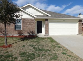 12704 Kingsgate Drive, Rhome, TX 76078