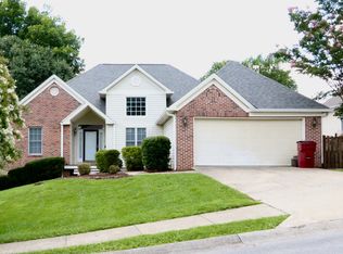 3 University Pl, Johnson City, TN 37604