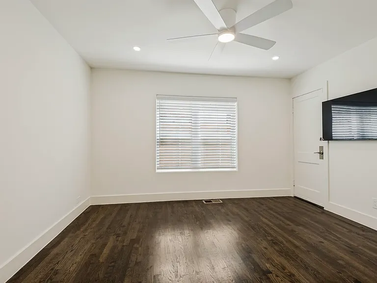 4425 Emerson Ave — Photo 17