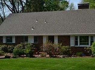 2445 Berkshire Dr, Pittsburgh, PA