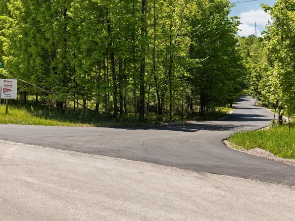 D Retreats Way, Rapid City, MI 49676