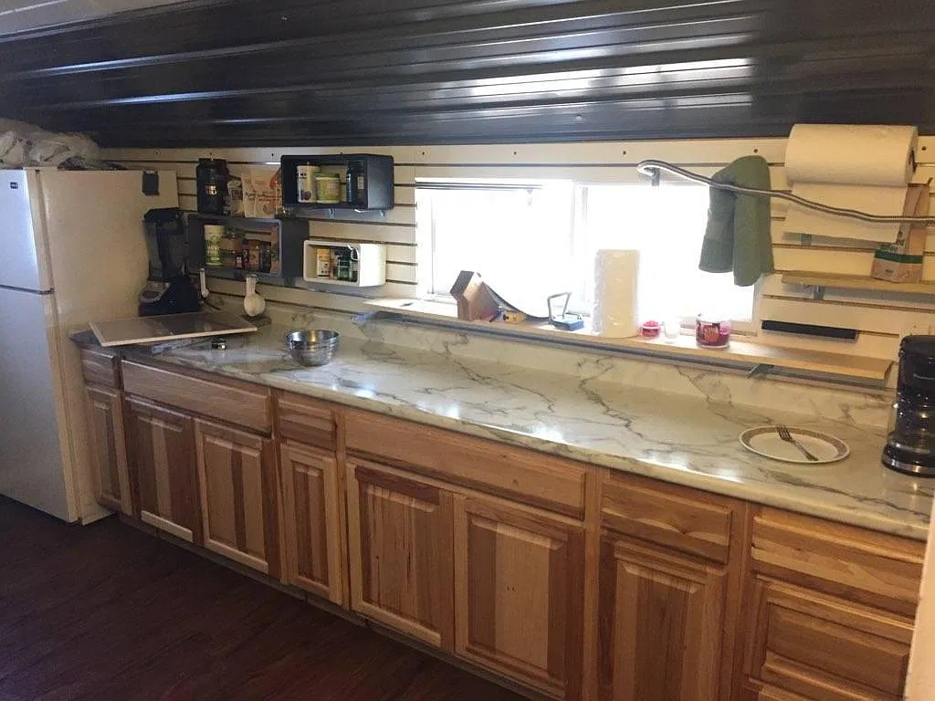 2 bed, 1000 sqft, $1,050 — Photo 3