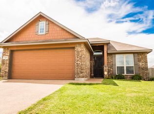 605 Navajo Trl, Mc Gregor, TX 76657