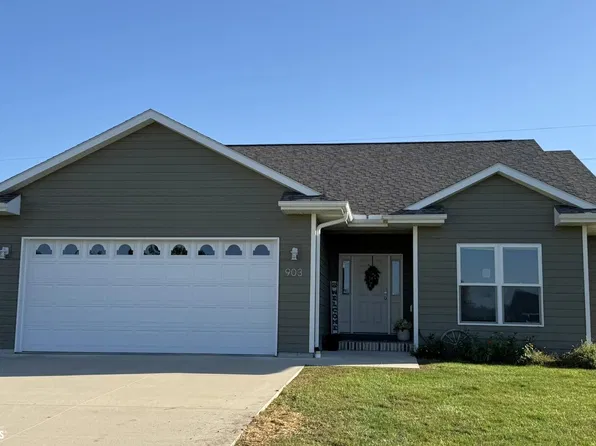 903 Bluegrass Dr, Corning, IA 50841