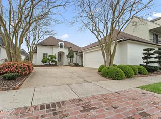 228 E Greens Dr, Baton Rouge, LA 70810