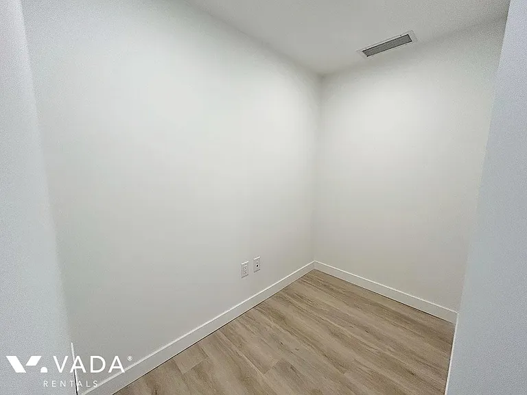 9675 King George Blvd #2610 — Photo 9