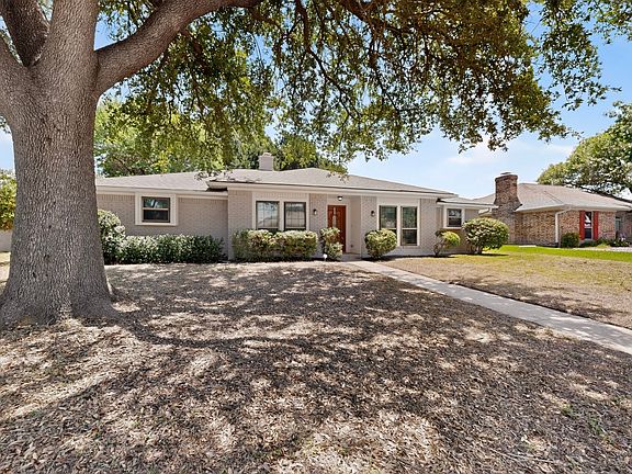 2nd image of 605 Palomar Ln