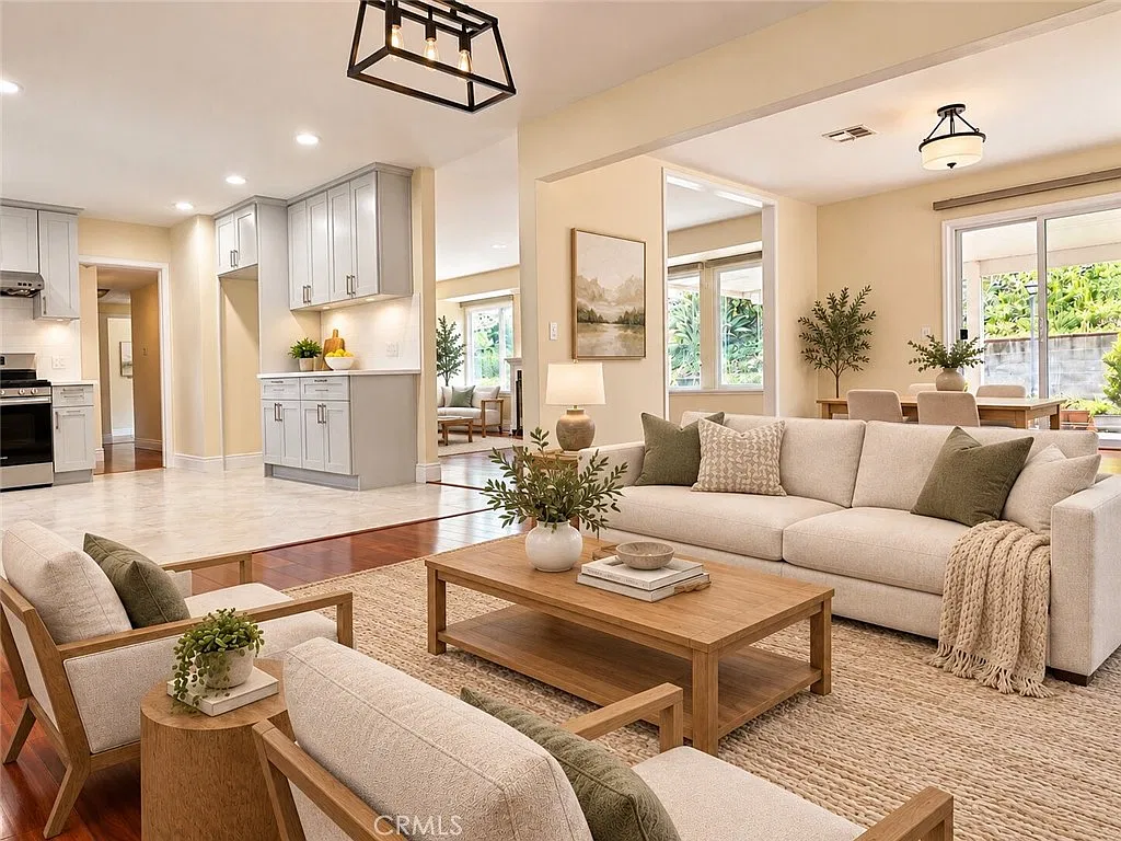 4 bed, 2050 sqft, $4,200 — Photo 2