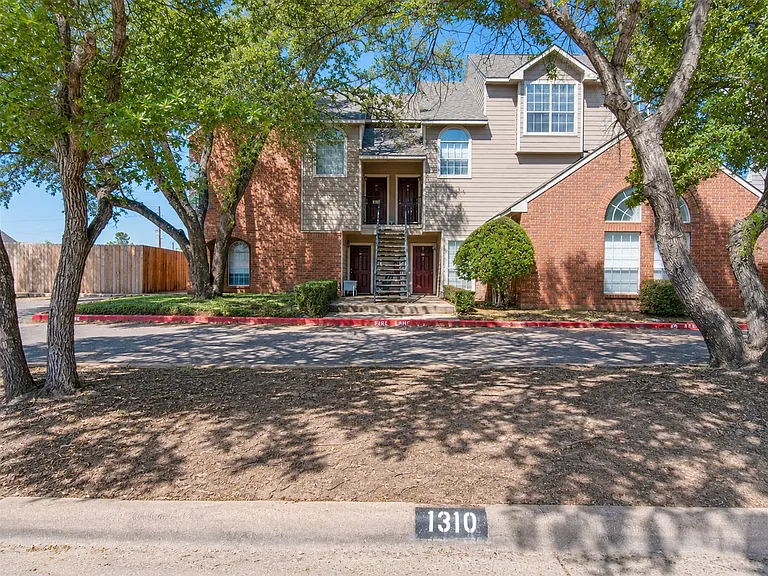 1310 Westheimer Rd #209 — Photo 1
