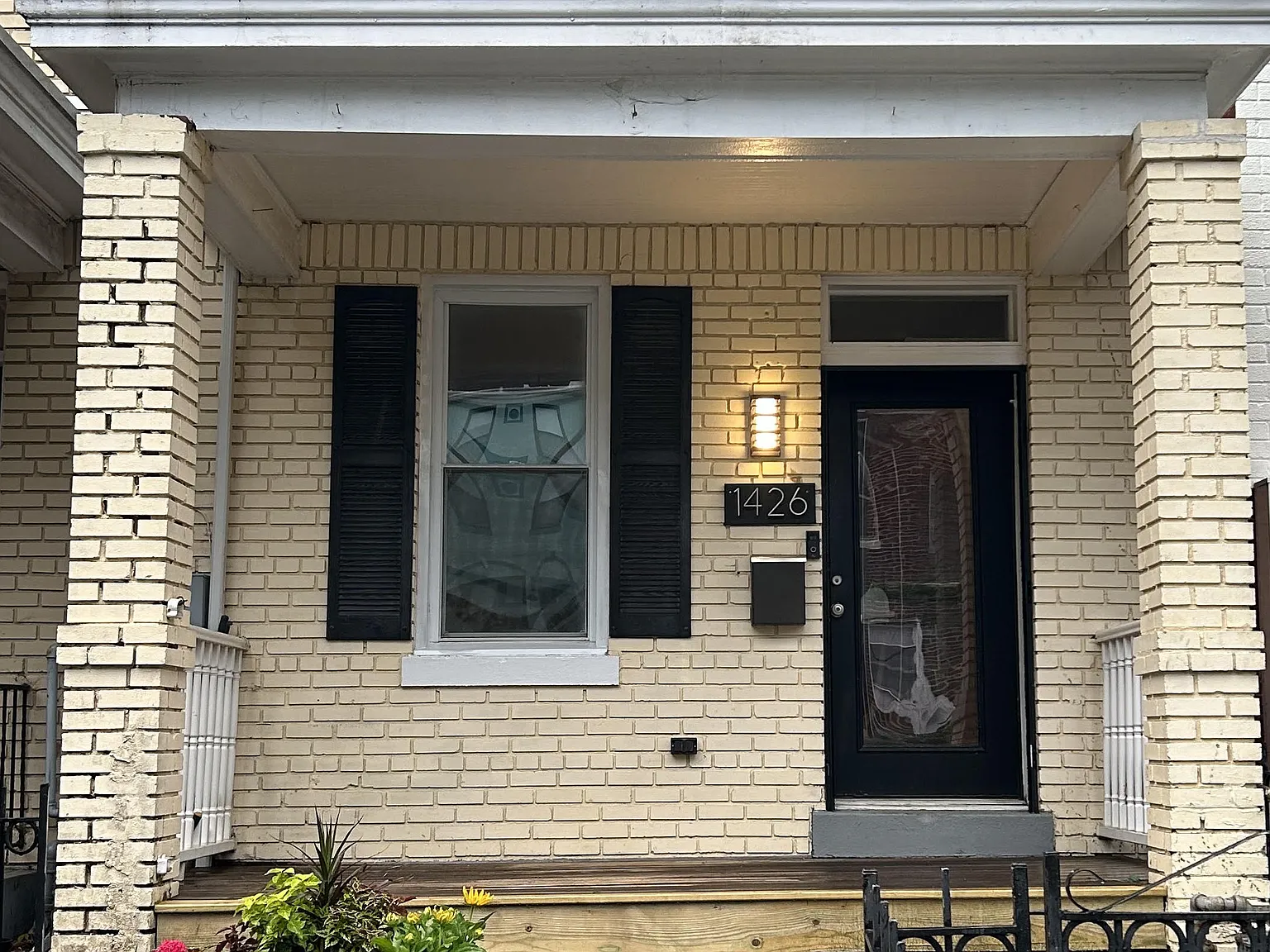 2 bed, 2.5 bath, 1150 sqft, $3,500 — Photo 1