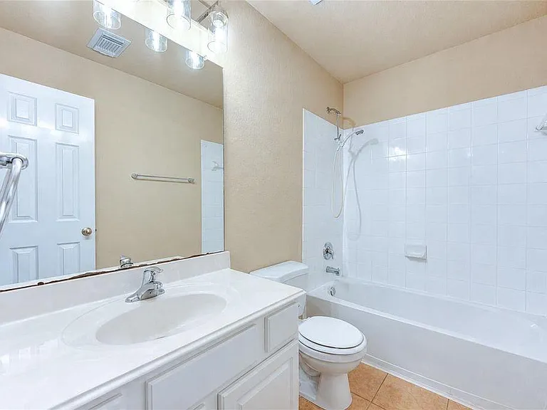 16702 Grovetrail Ln — Photo 25