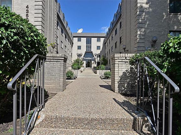 2nd image of 4355 Maryland Ave APT 418