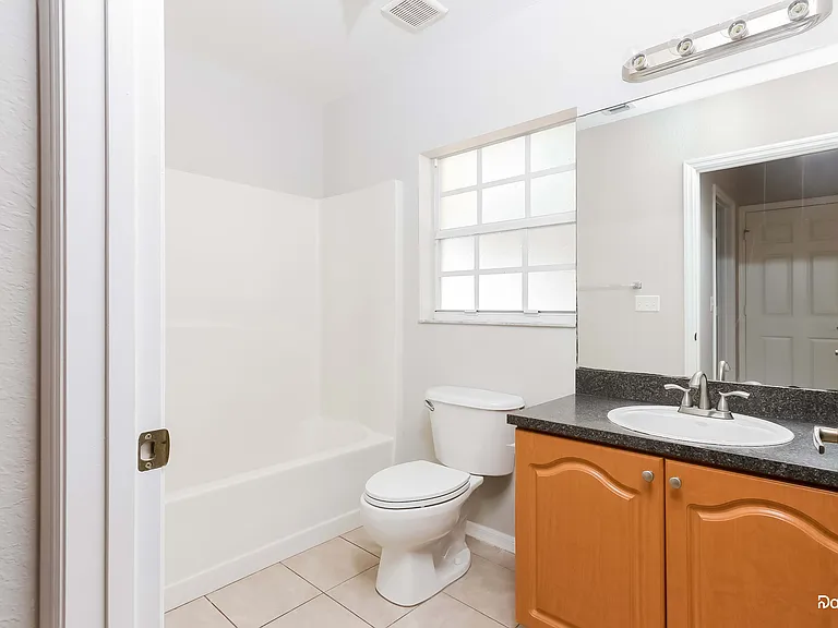459 SW Laconic Ave — Photo 12