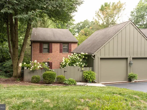 425 Drayer Dr, Hummelstown, PA 17036