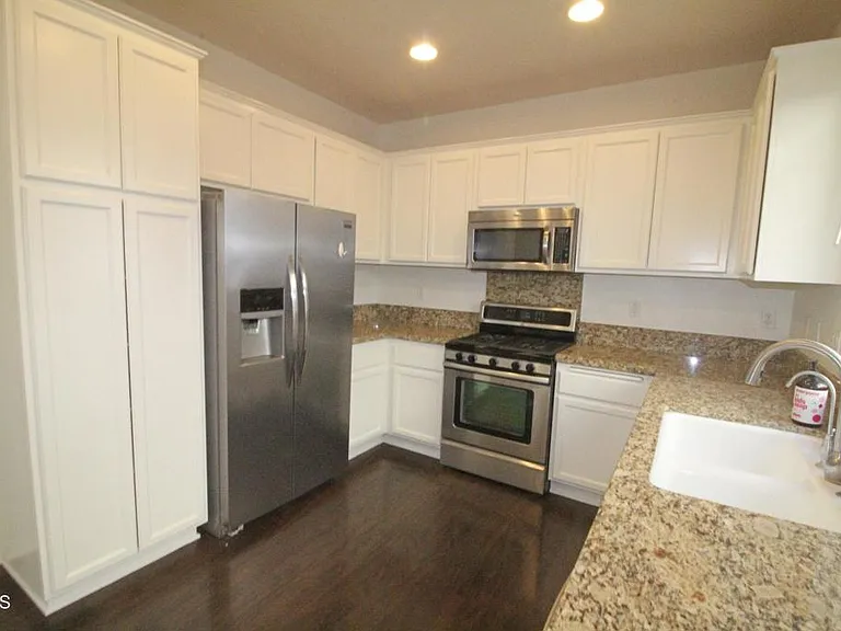 3139 Lisbon Ln — Photo 11