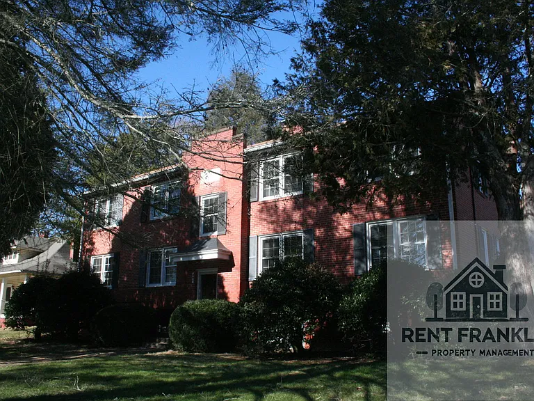 391 W Main St #1 — Photo 1
