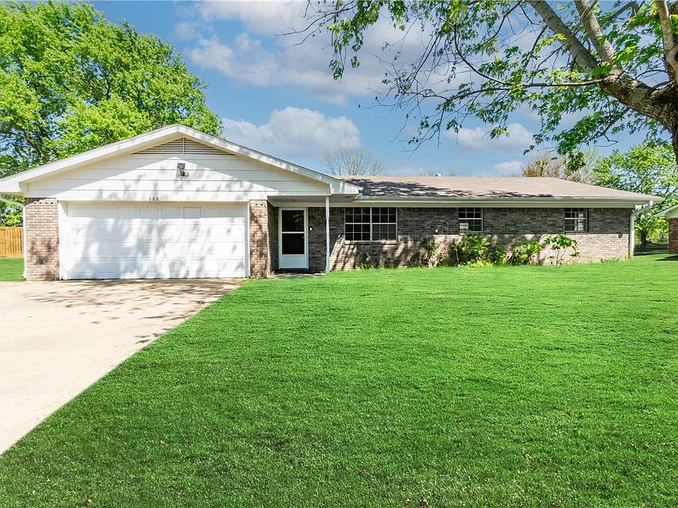 1st image of 662 S Lake Sequoyah Dr
