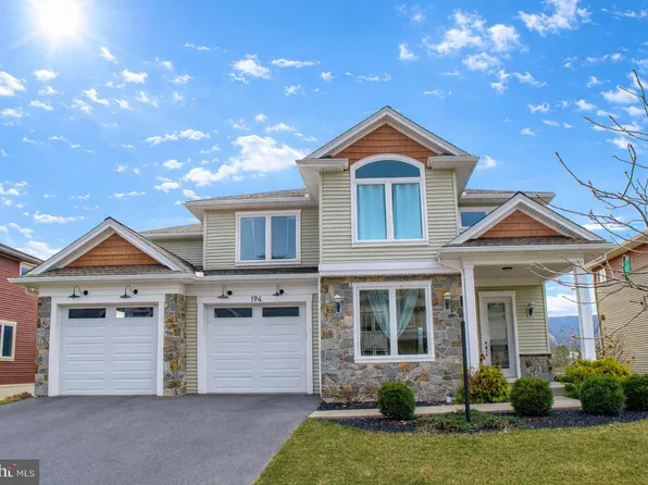 194 Derek Dr, Boalsburg, PA 16827