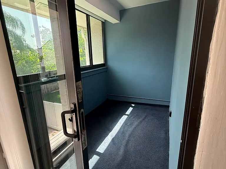 6744 Canary Palm Cir — Photo 43