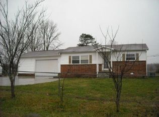 165 Harness Ln, Pioneer, TN 37847