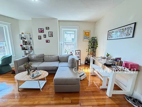1381 Commonwealth Ave #11 Photo 1