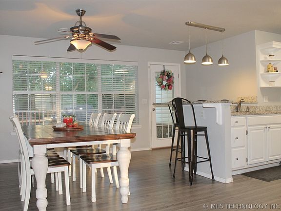 5th image of 516 Antry Pl