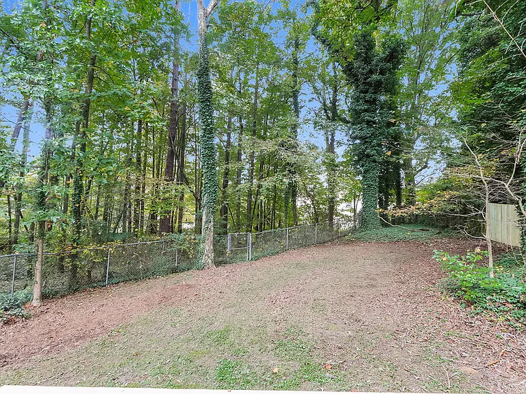 3373 Heatherwood Ln SW — Photo 17