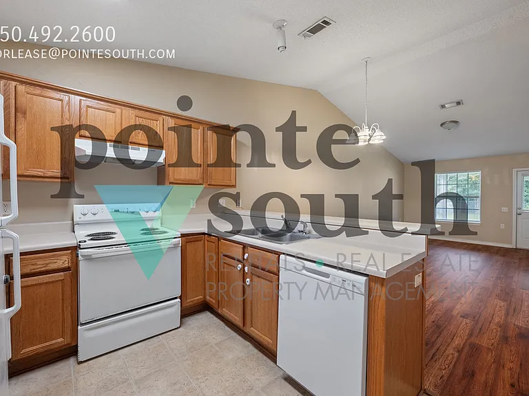9771 Cobblebrook Dr — Photo 8