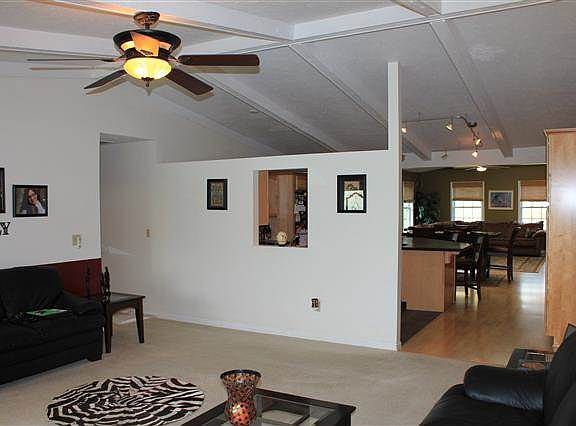 3rd image of 11048 Appleview Dr