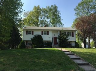 37 Christine Dr, East Hanover, NJ 07936