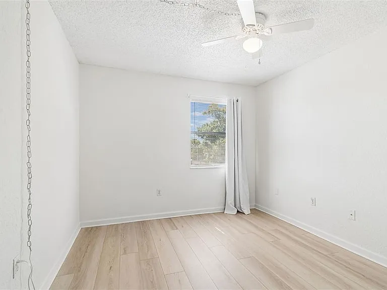 10100 Sailwinds Blvd N #202 — Photo 24