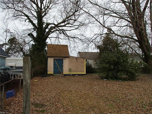 3rd image of 3110 Dartmouth St