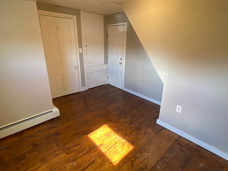 634 N 3rd St #1C — Photo 6